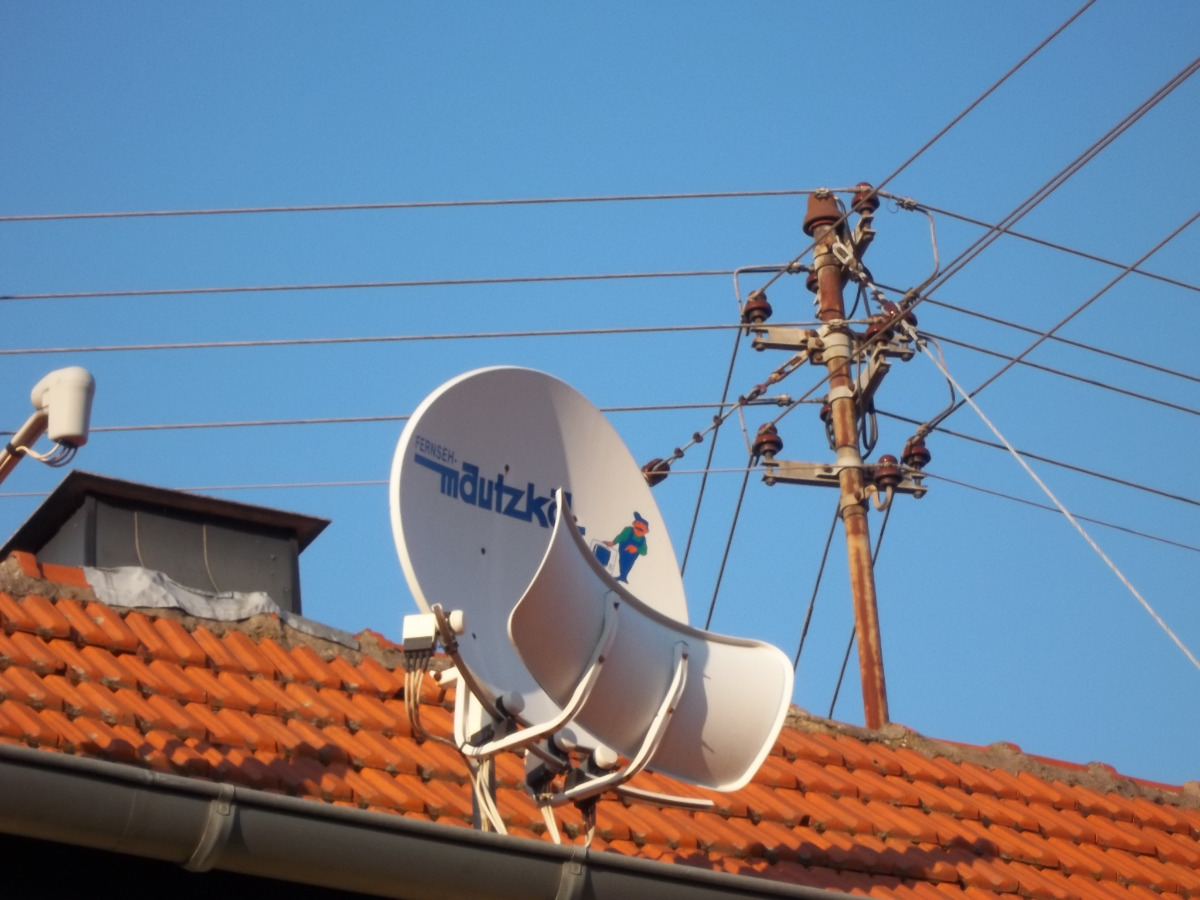 Satanlagen mit mehreren Satelliten